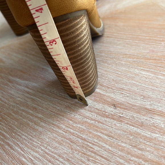 Cato Women’s Tan Winter Lace Up Booties with Faux Fur Size 10 - Picture 8 of 8